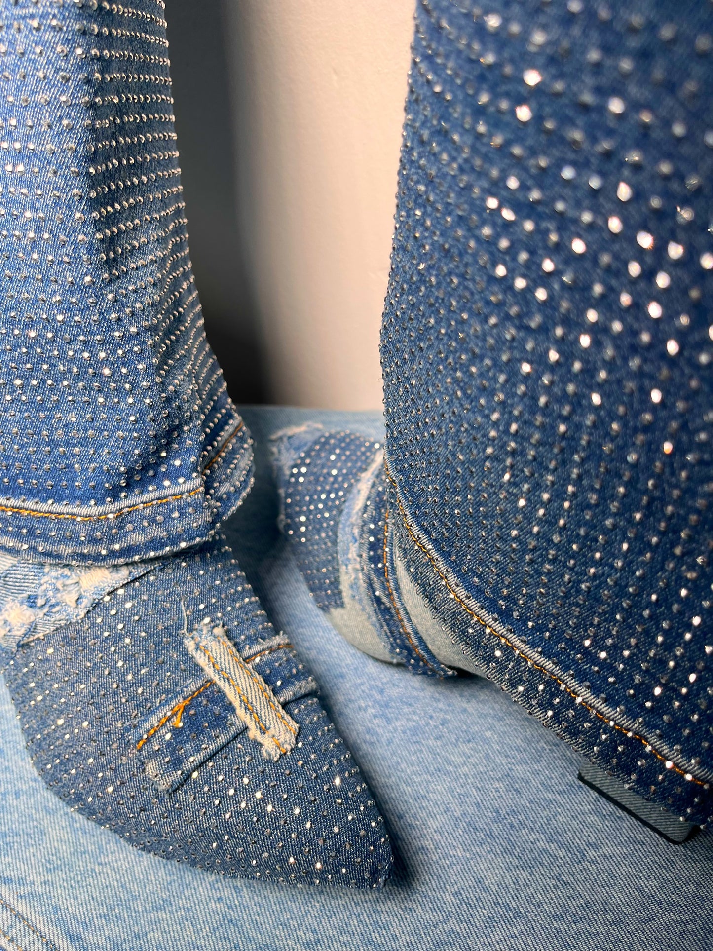 BOOTS DENIM EXCLUSIVE 🧵🪡
